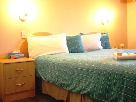 Arena Hotel - VIC Tourism 1