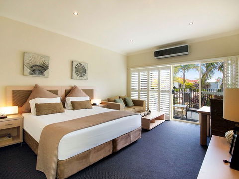Oaks Pacific Blue Resort - VIC Tourism 0
