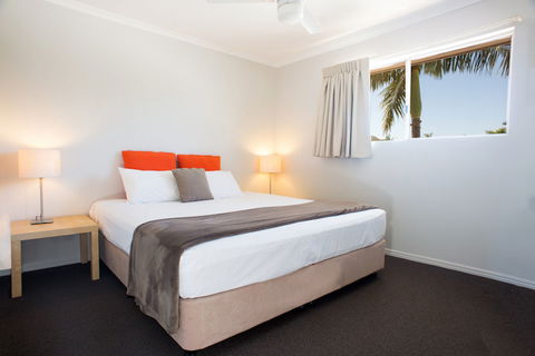 Noosa Sun Motel & Holiday Apartments - VIC Tourism 1
