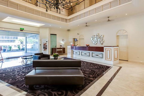 Central Cosmo Apartments - VIC Tourism 1