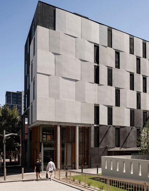 Alex Hotel, Perth - VIC Tourism 0
