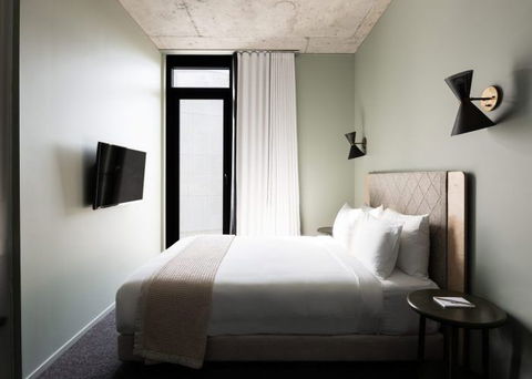 Alex Hotel, Perth - VIC Tourism 2