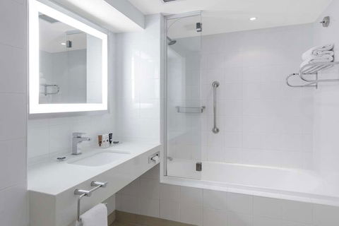 Amora Hotel Brisbane - VIC Tourism 2