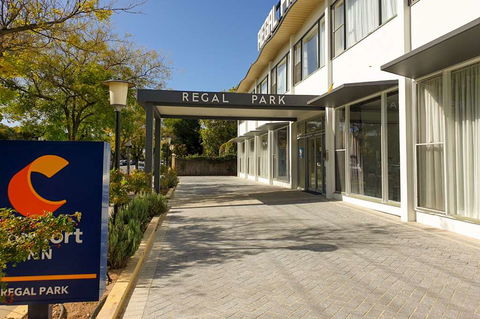 Comfort Inn Regal Park - VIC Tourism 1