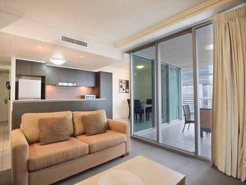 Oaks Casino Towers - VIC Tourism 2