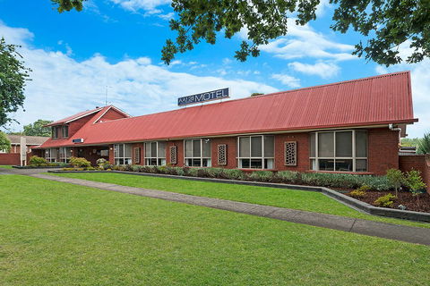 AAt 28 Goldsmith Motel - VIC Tourism 0