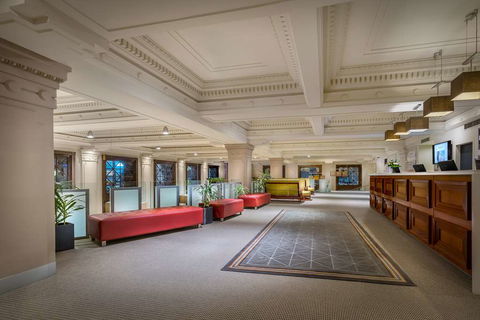 Batman's Hill on Collins - VIC Tourism 1