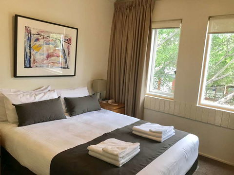 DressCircle Apts - Archer St - VIC Tourism 0