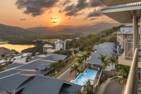 Club Wyndham Airlie Beach - VIC Tourism 1