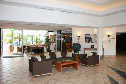 Alpha Sovereign Hotel Gold Coast - VIC Tourism 1