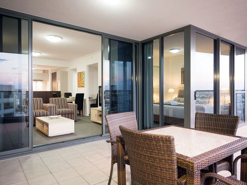 Oaks Aurora - VIC Tourism 2