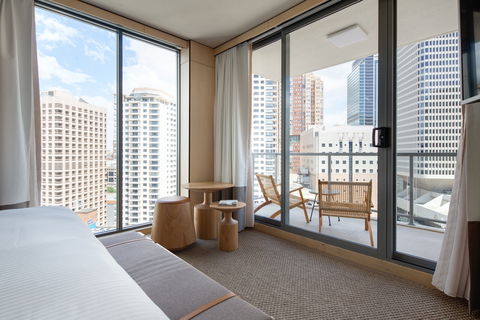 Zara Tower Serviced Apartments - VIC Tourism 1