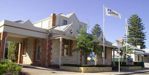 Pier 21 Apartment Hotel - VIC Tourism 1