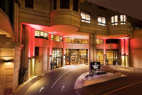 Stamford Grand Adelaide - VIC Tourism 1