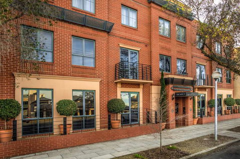 Majestic Tynte Street Apartments - VIC Tourism 1