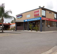 Nightcap at Playford Tavern - VIC Tourism