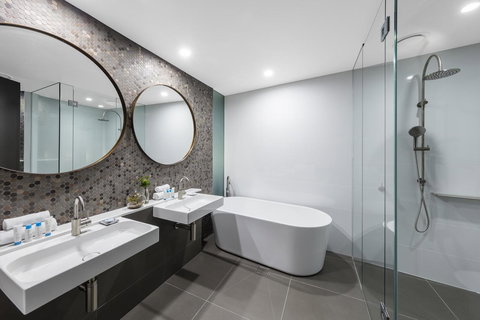 Vibe Hotel Canberra - VIC Tourism 5