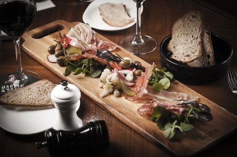 Avenue Hotel Canberra - VIC Tourism 21