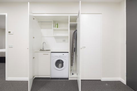 Avenue Hotel Canberra - VIC Tourism 26