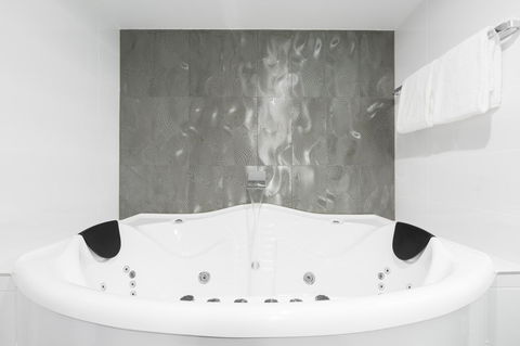 Avenue Hotel Canberra - VIC Tourism 19