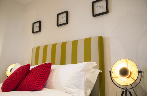 KUI - Manhattan Apartments - VIC Tourism 7