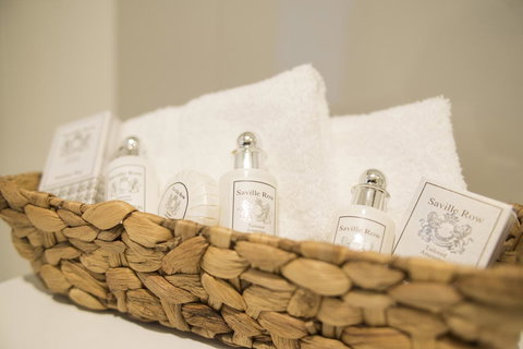 KUI - Manhattan Apartments - VIC Tourism 13