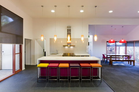 Unilodge @ UC Short Stays - VIC Tourism 13