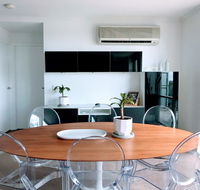 Staying Places - The Avenue - VIC Tourism