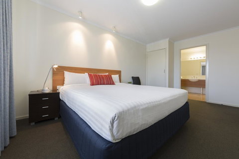 Ramada Encore Belconnen - VIC Tourism 12