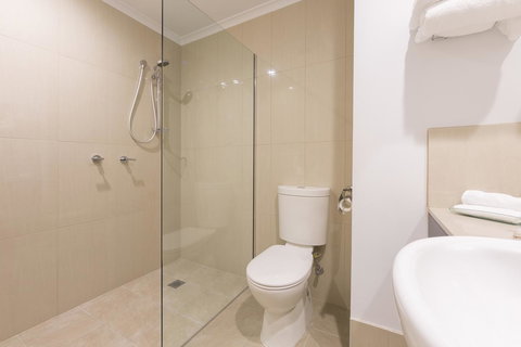 Ramada Encore Belconnen - VIC Tourism 35