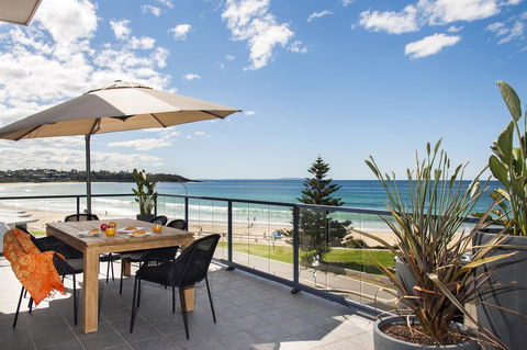 Mollymook Beachfront Penthouse 9 - VIC Tourism 3