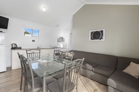 Port Broughton Tourist Park - VIC Tourism 41