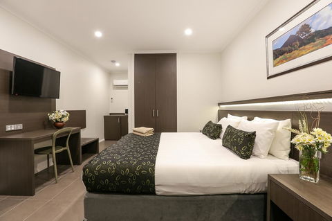 Morphettville Motor Inn - VIC Tourism 0