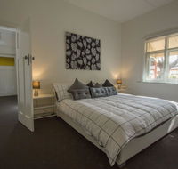 Cowan Street Bungalow - VIC Tourism