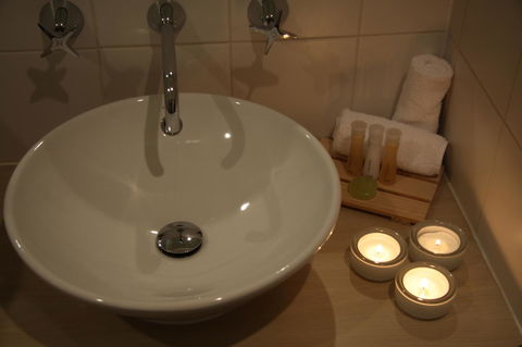 Kangaroo Island Seafront - VIC Tourism 36