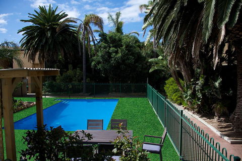 Kangaroo Island Seafront - VIC Tourism 23