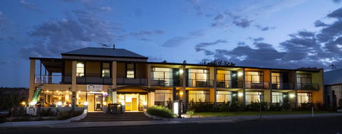 Kangaroo Island Seafront - VIC Tourism 17