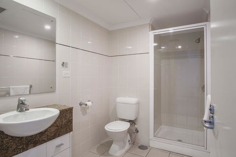 Marina Hotel - VIC Tourism 25