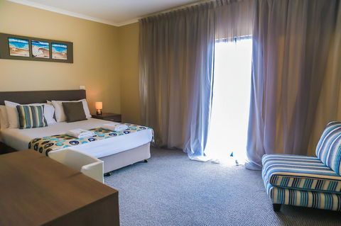 Marina Hotel - VIC Tourism 31
