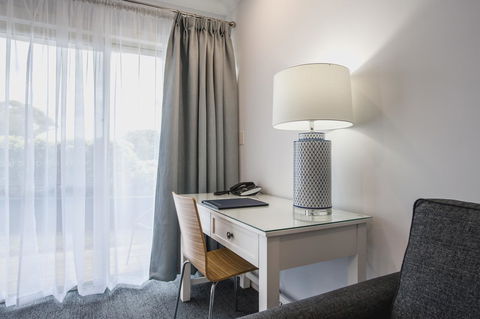 Marina Hotel - VIC Tourism 15