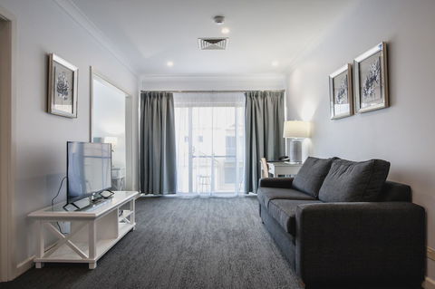 Marina Hotel - VIC Tourism 10