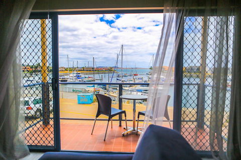 Marina Hotel - VIC Tourism 29