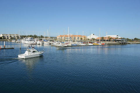 Marina Hotel - VIC Tourism 39