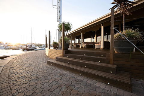 Marina Hotel - VIC Tourism 37