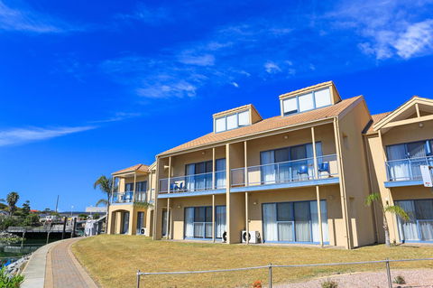 Marina Hotel - VIC Tourism 28