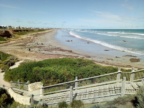 Driftwood On Dover - VIC Tourism 0