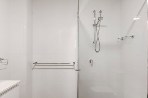 Bluewater Apartments - VIC Tourism 13