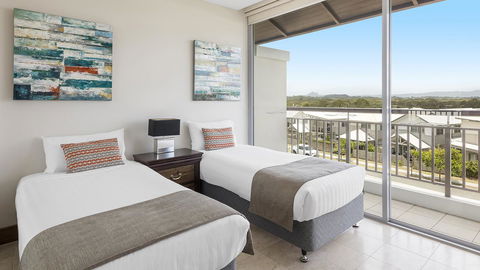 Oaks Casuarina Santai Resort - VIC Tourism 3