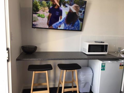 Port Lincoln Shark Apartment 1 - VIC Tourism 12