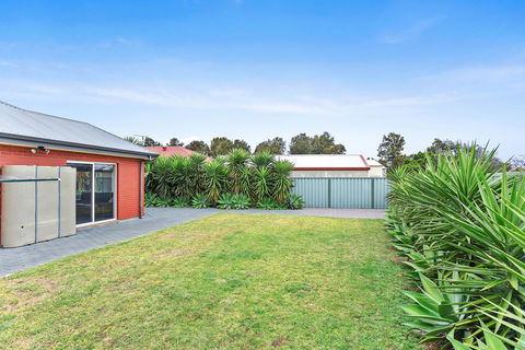 'The Hidden Diamond' - Normanville - VIC Tourism 32